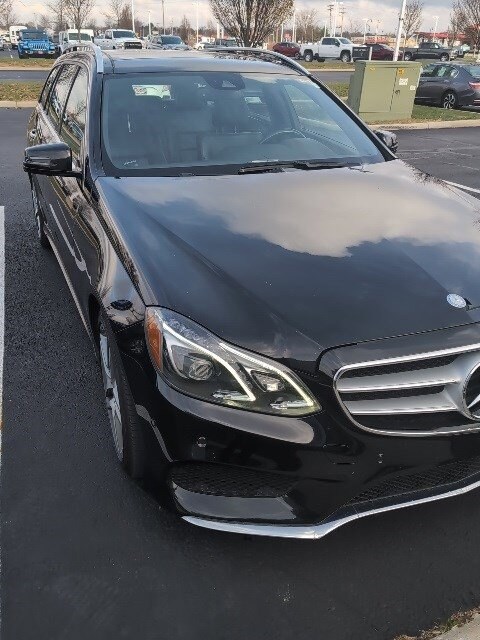 2016 Mercedes Benz E 350 4MATIC photo 2