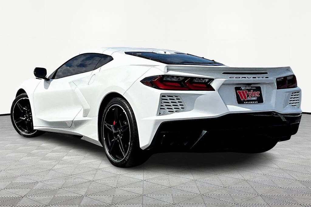 Used 2024 Chevrolet Corvette 2dr Stingray Cpe w/1LT Coupe