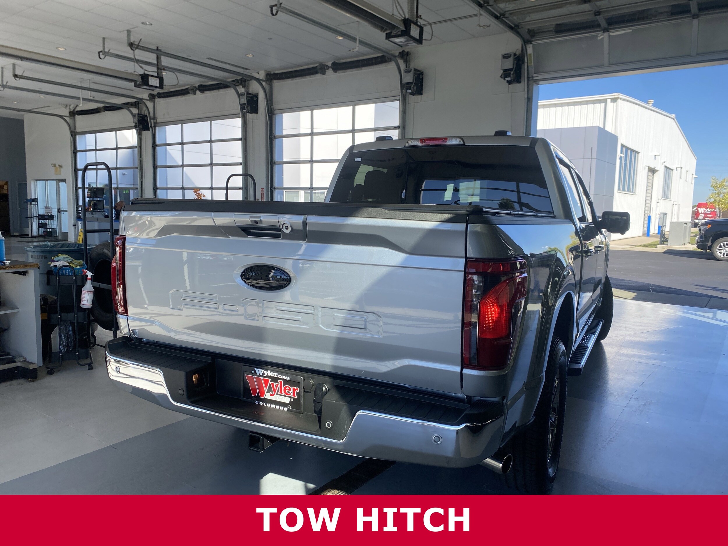 2024 Ford F-150 XLT photo 2