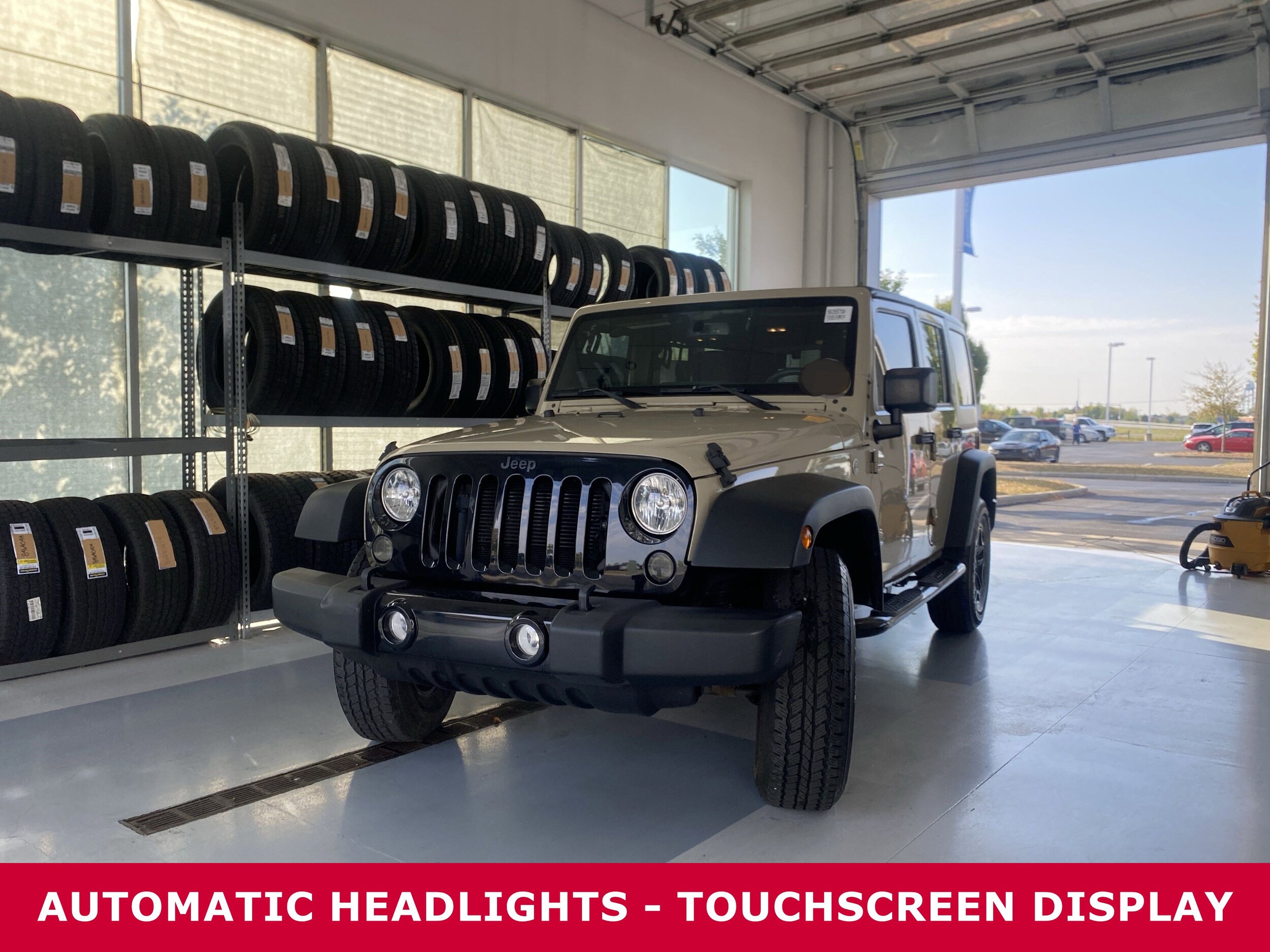 2018 Jeep Wrangler Unlimited Willys Wheeler W photo 2
