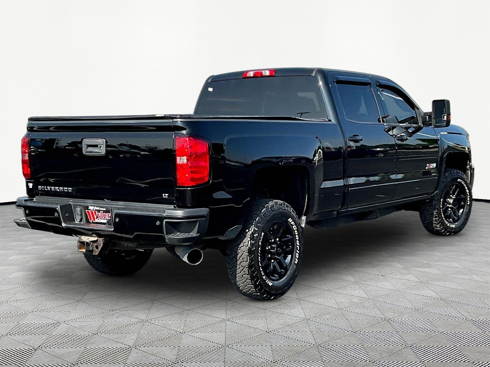 Photo 8