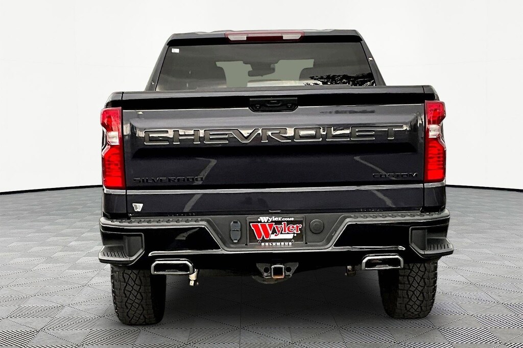 Used 2023 Chevrolet Silverado 1500 4WD Crew Cab 147 Custom Trail Boss Truck Crew Cab