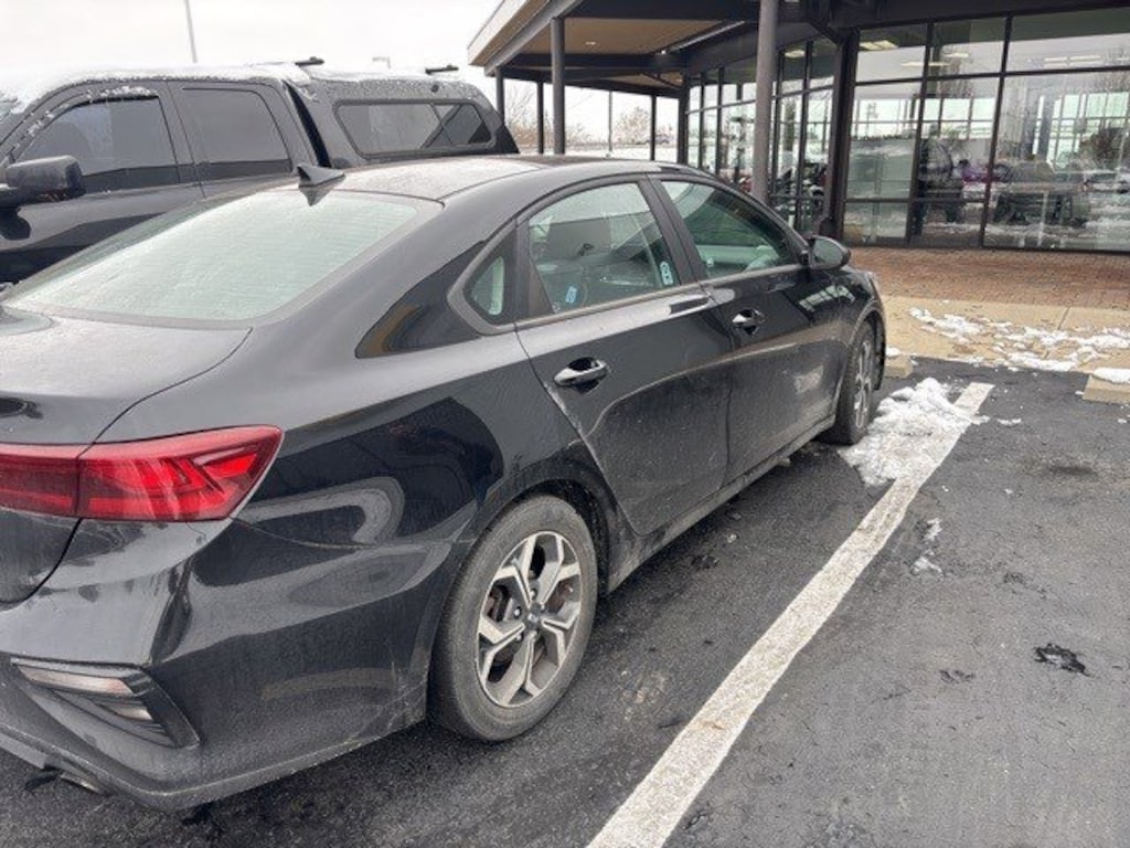 Used 2020 Kia Forte LXS IVT Sedan