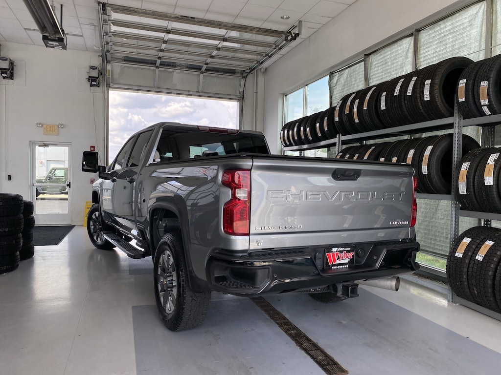 Used 2024 Chevrolet Silverado 2500HD 4WD Crew Cab 159 Custom Truck Crew Cab