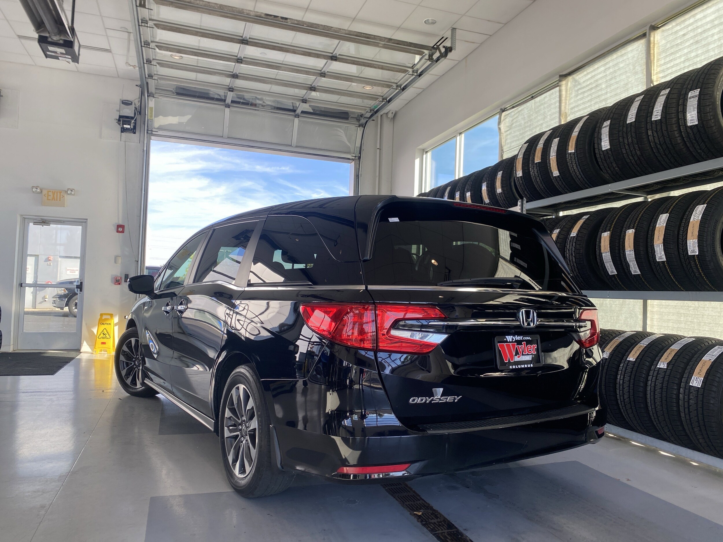 2022 Honda Odyssey EX-L photo 2