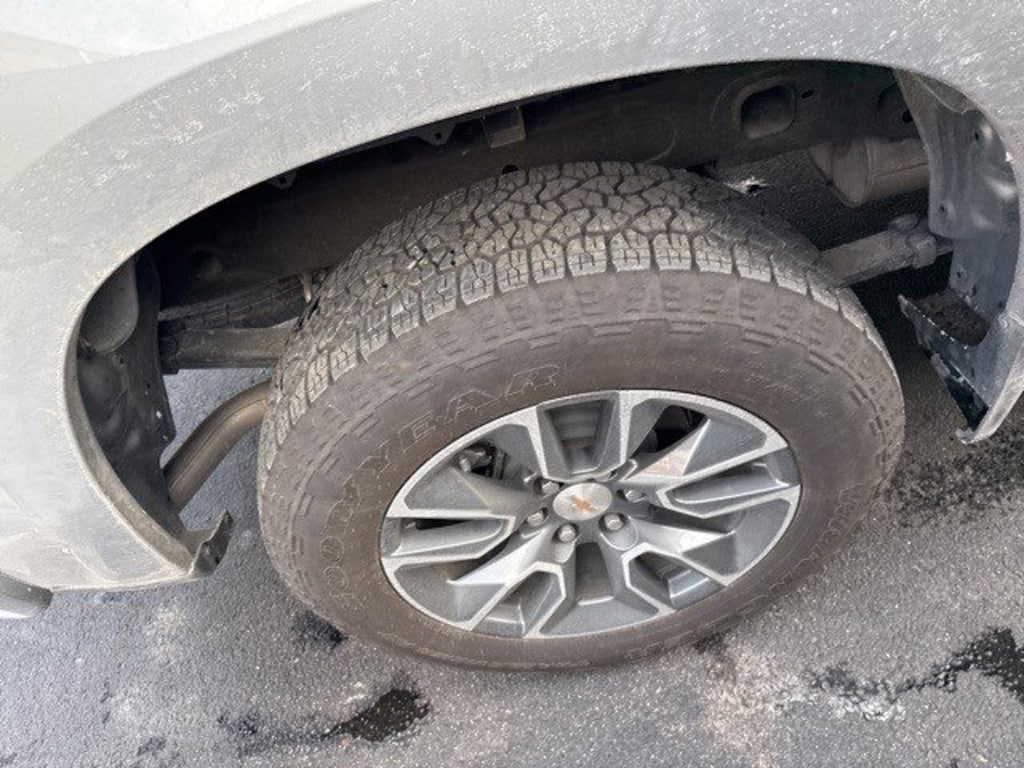 Used 2025 Chevrolet Silverado 1500 4WD Crew Cab 147 LT w/1LT Truck Crew Cab