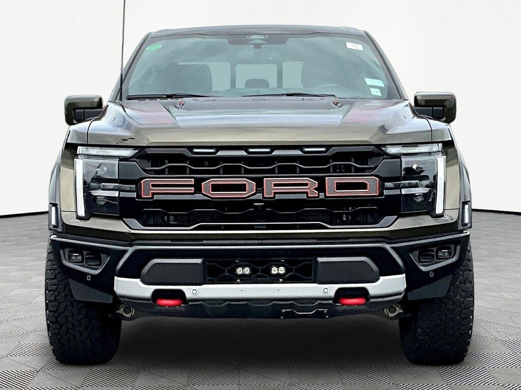 Used 2025 Ford F-150 Raptor 4WD SuperCrew 5.5 Box Truck SuperCrew Cab