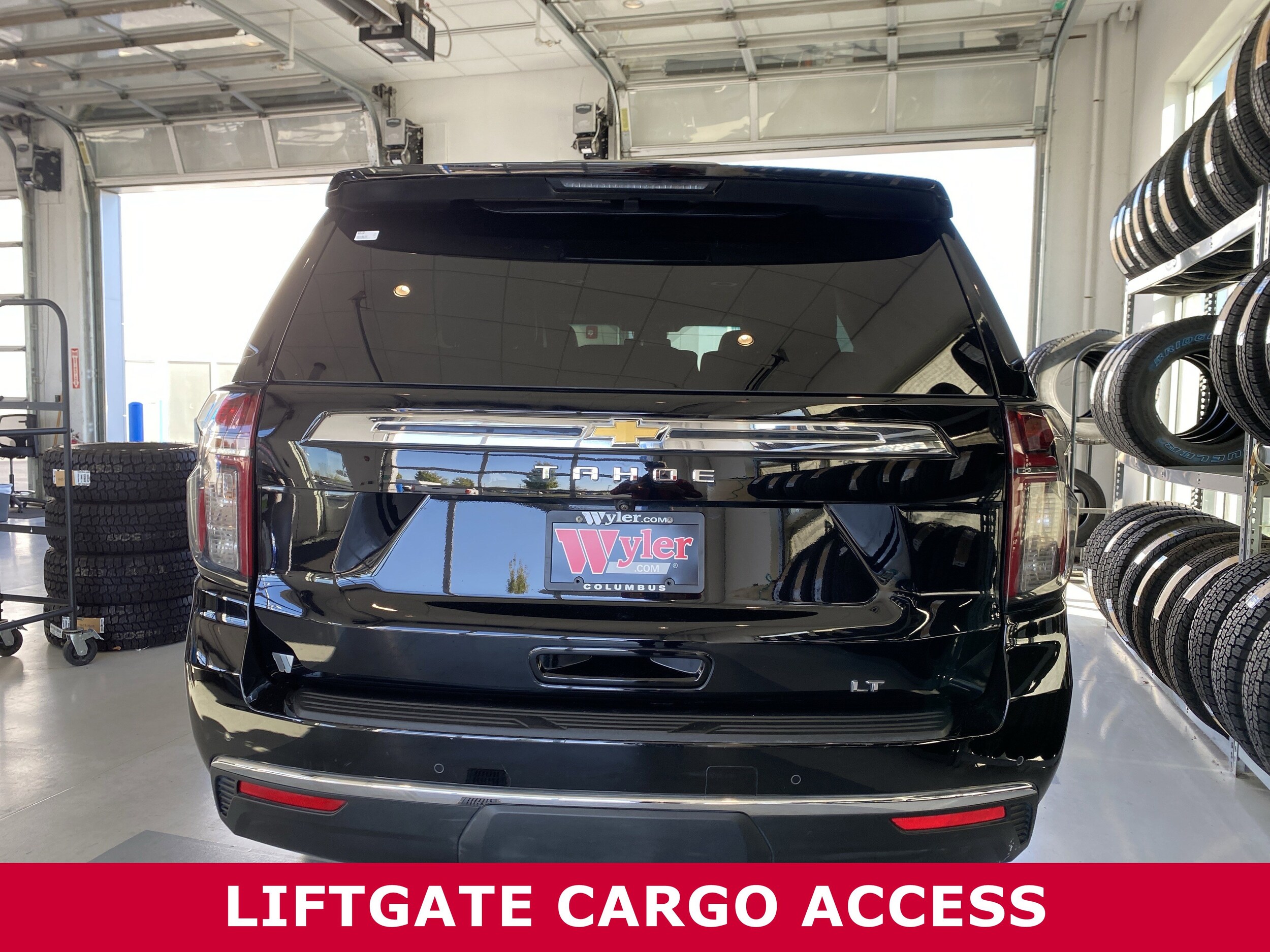 2023 Chevrolet Tahoe LT photo 3