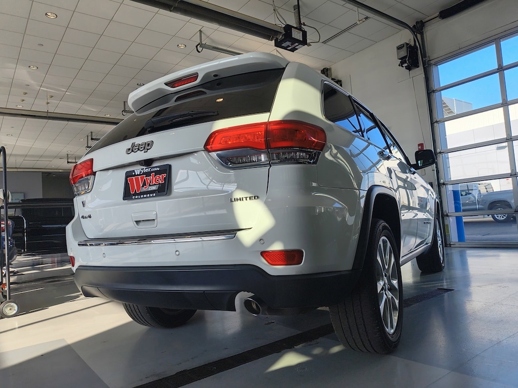 Used 2017 Jeep Grand Cherokee Limited 4x4 SUV