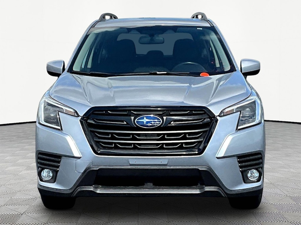 Used 2023 Subaru Forester Premium CVT SUV