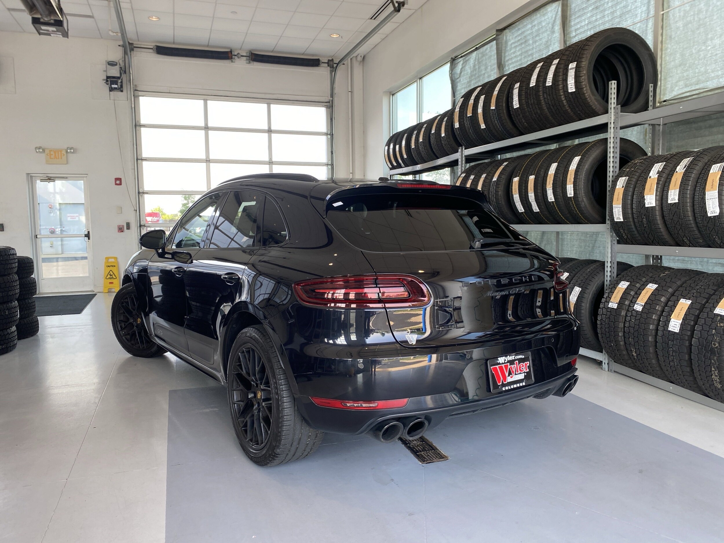 2018 Porsche Macan GTS photo 3