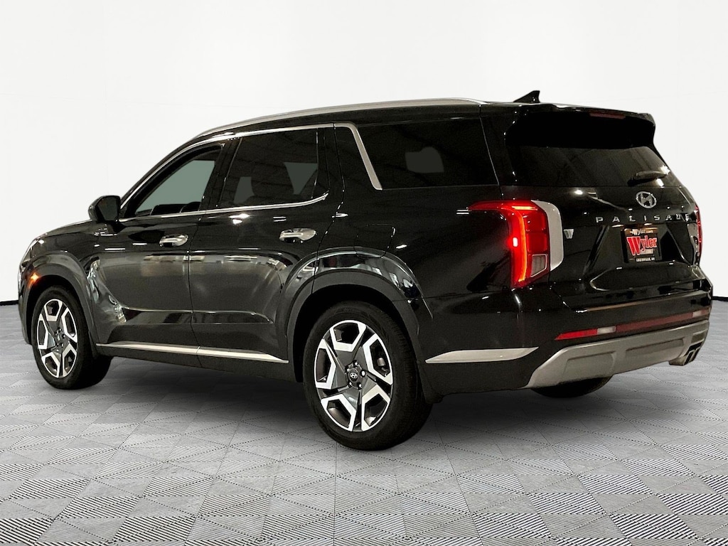 Used 2023 Hyundai Palisade SEL AWD SUV
