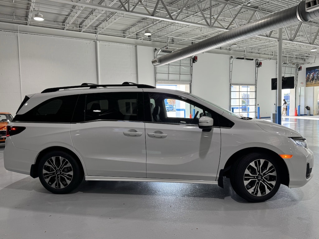 New 2026 Honda Odyssey Elite Van Passenger