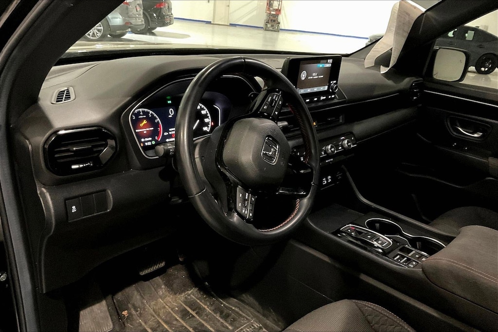 Used 2025 Honda Pilot Sport AWD SUV