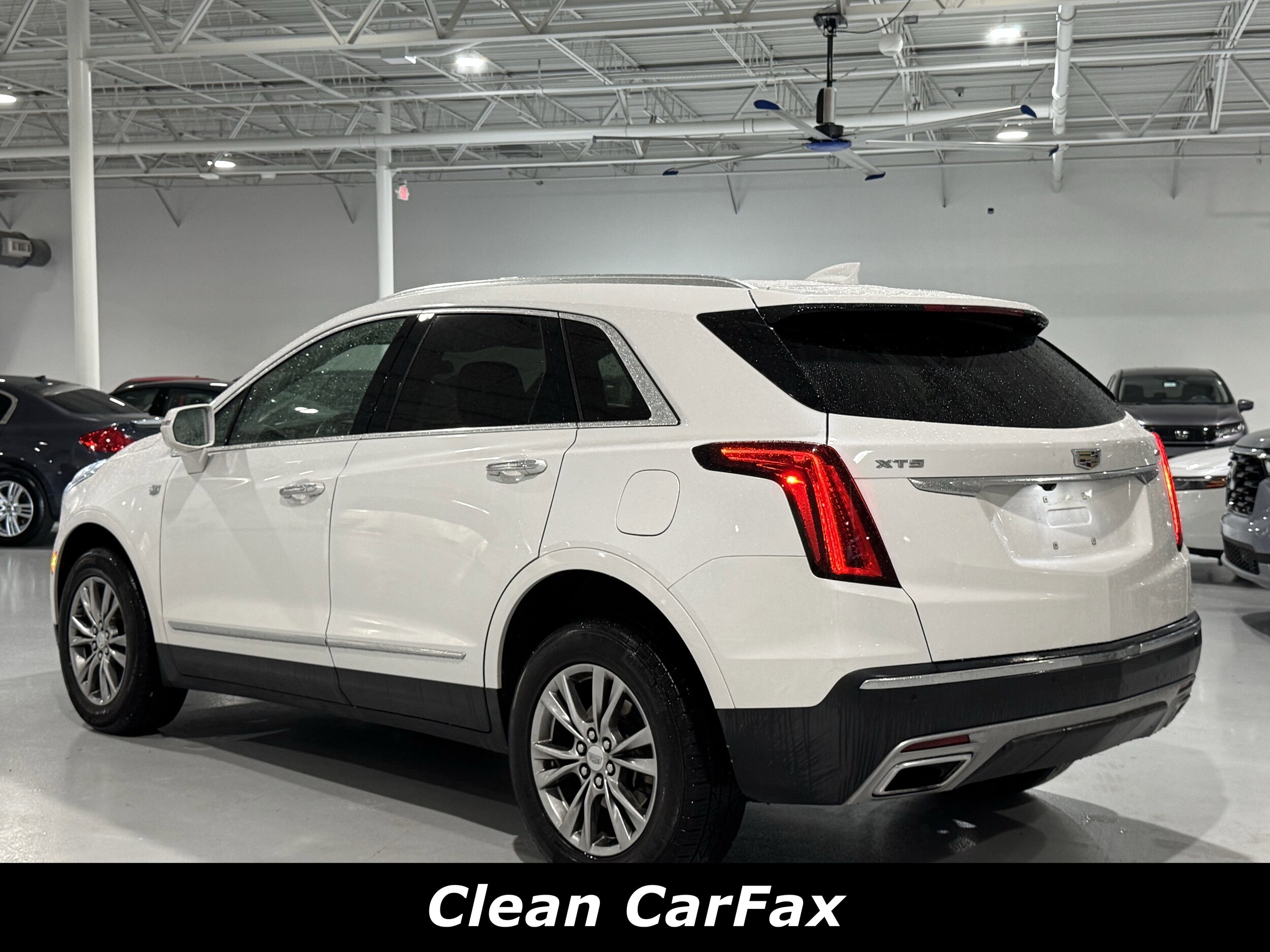 2020 Cadillac XT5 Premium Luxury photo 2