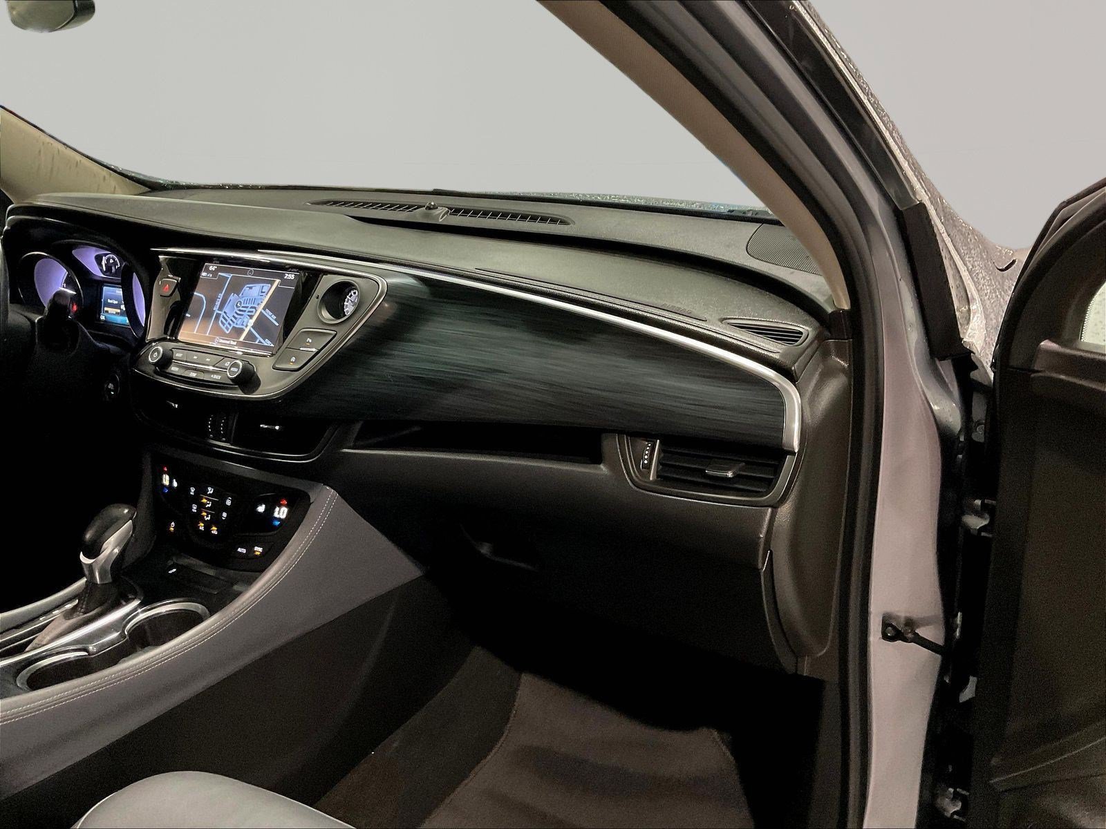 2020 Buick Envision Essence - Photo 28