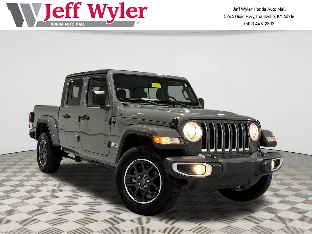 Used 2023 Jeep Gladiator Overland 4x4 *Ltd Avail* Truck Crew Cab