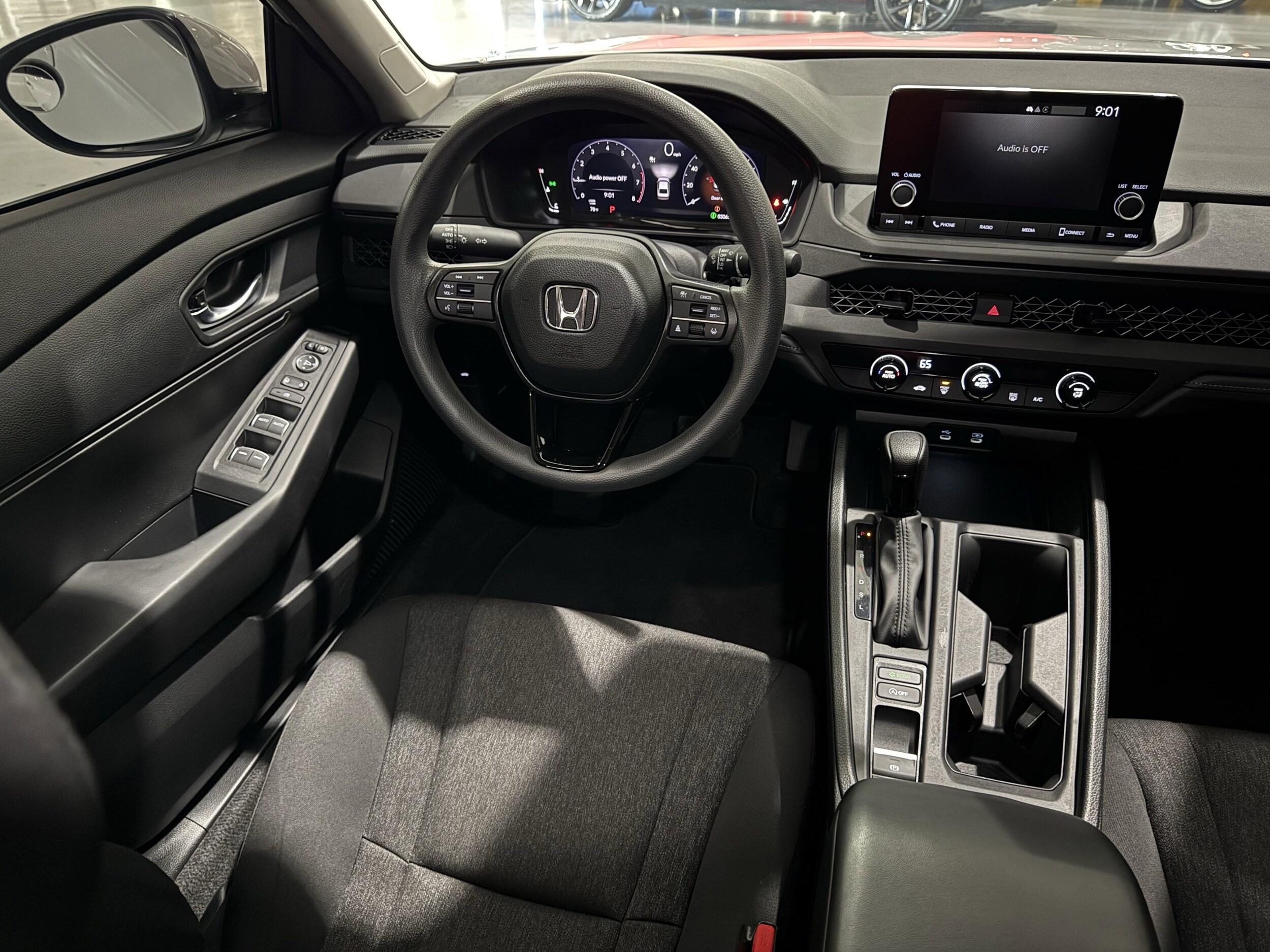 2023 Honda Accord LX photo 4