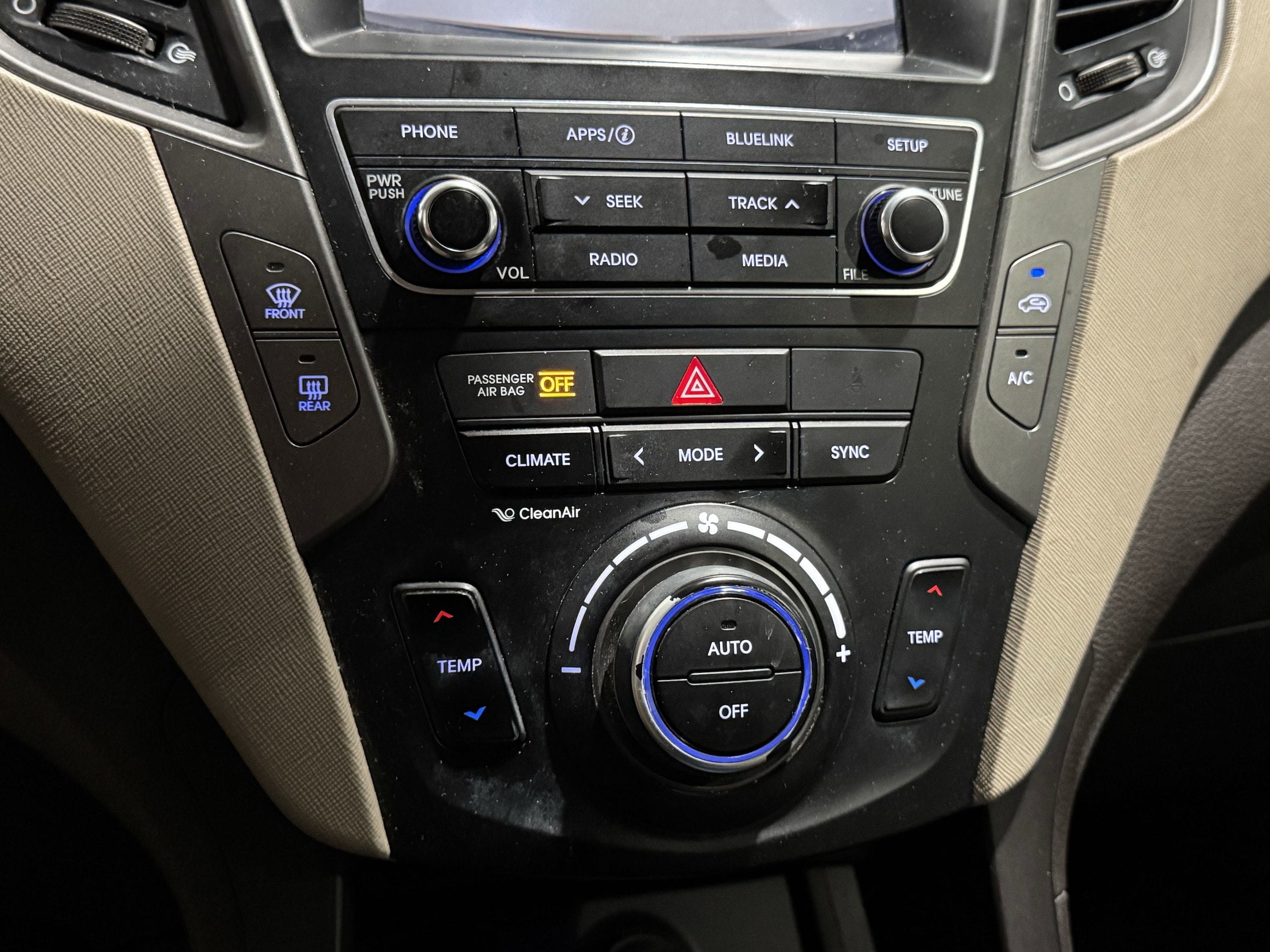 Image 10 of 2018 Hyundai Santa Fe Sport 2.4L Auto AWD SUV