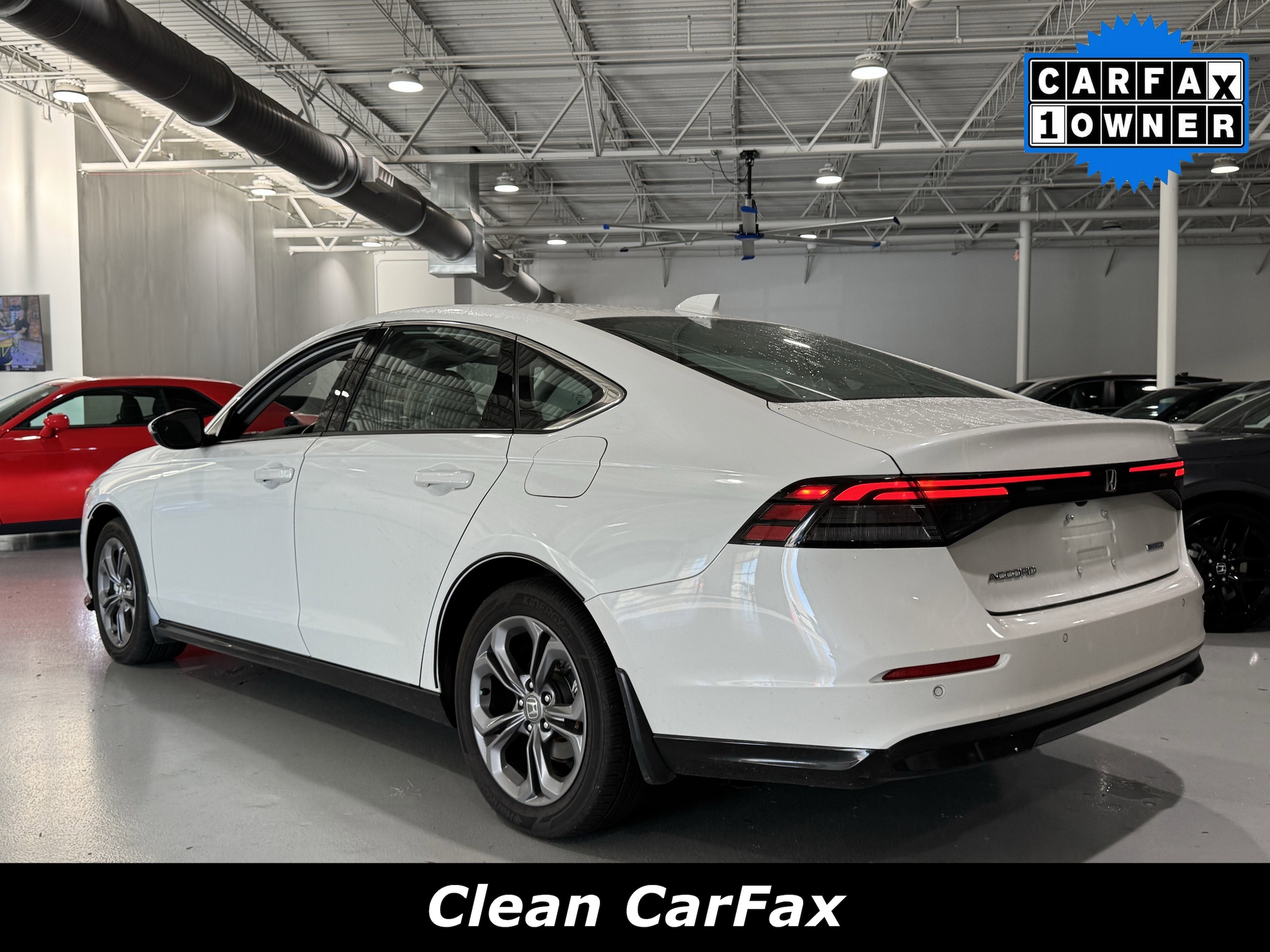 2024 Honda Accord Hybrid EX-L photo 2