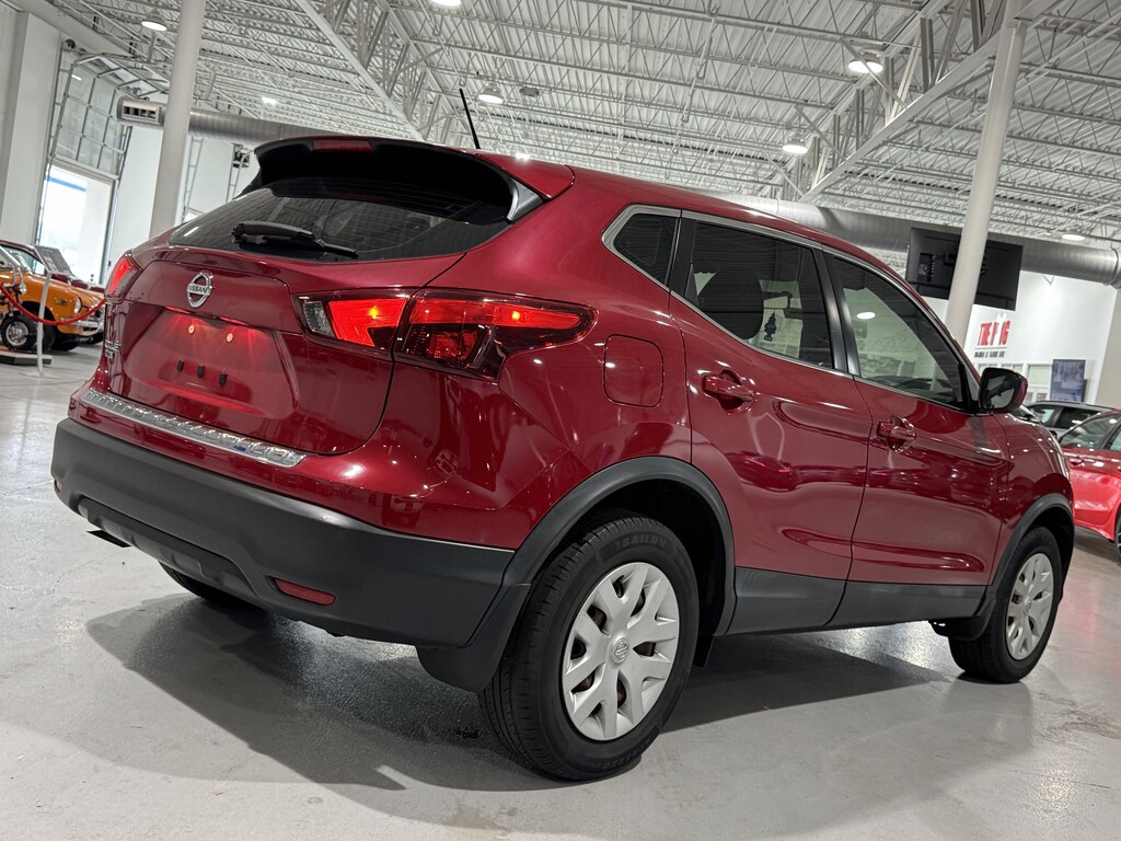 Used 2018 Nissan Rogue Sport FWD S SUV