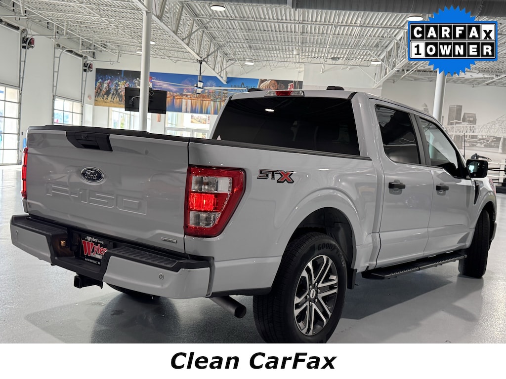 Used 2022 Ford F-150 XL 2WD SuperCrew 5.5 Box Truck SuperCrew Cab
