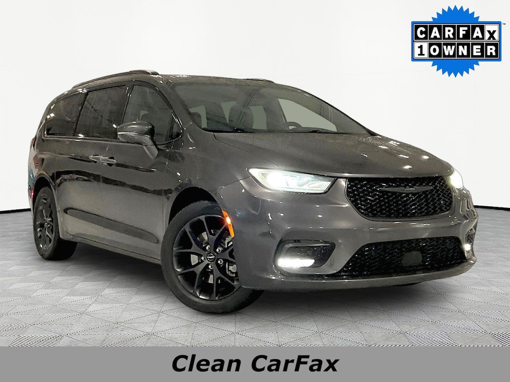 Used 2022 Chrysler Pacifica Limited AWD Van Passenger Van