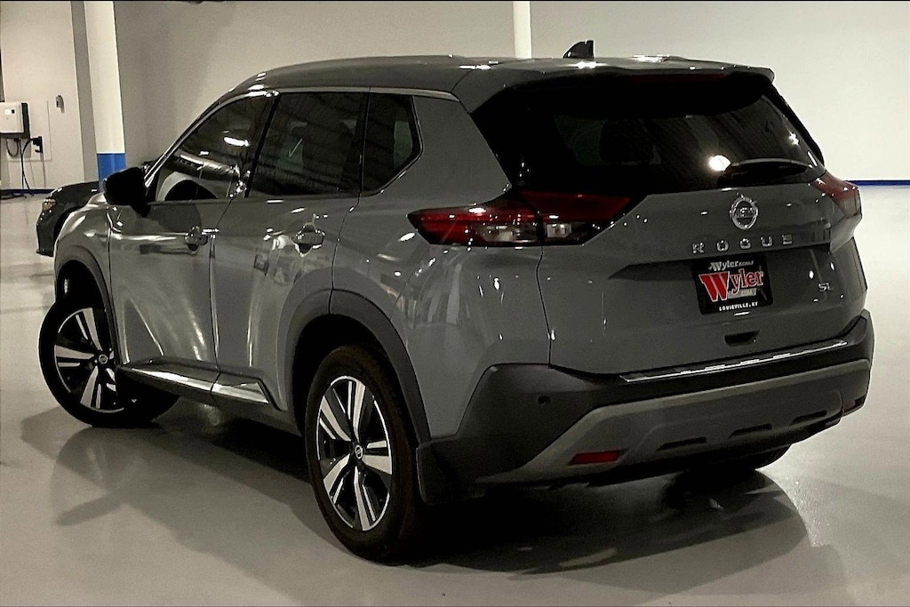 Used 2021 Nissan Rogue FWD SL SUV