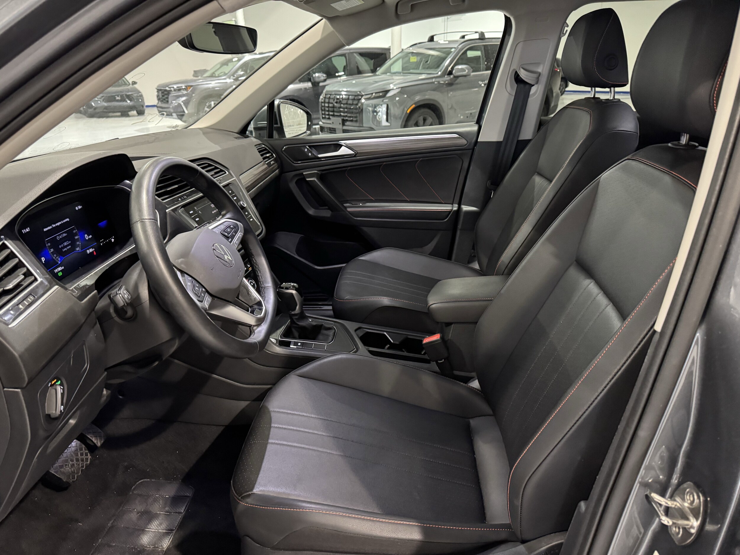 2024 Volkswagen Tiguan Wolfsburg Edition photo 3