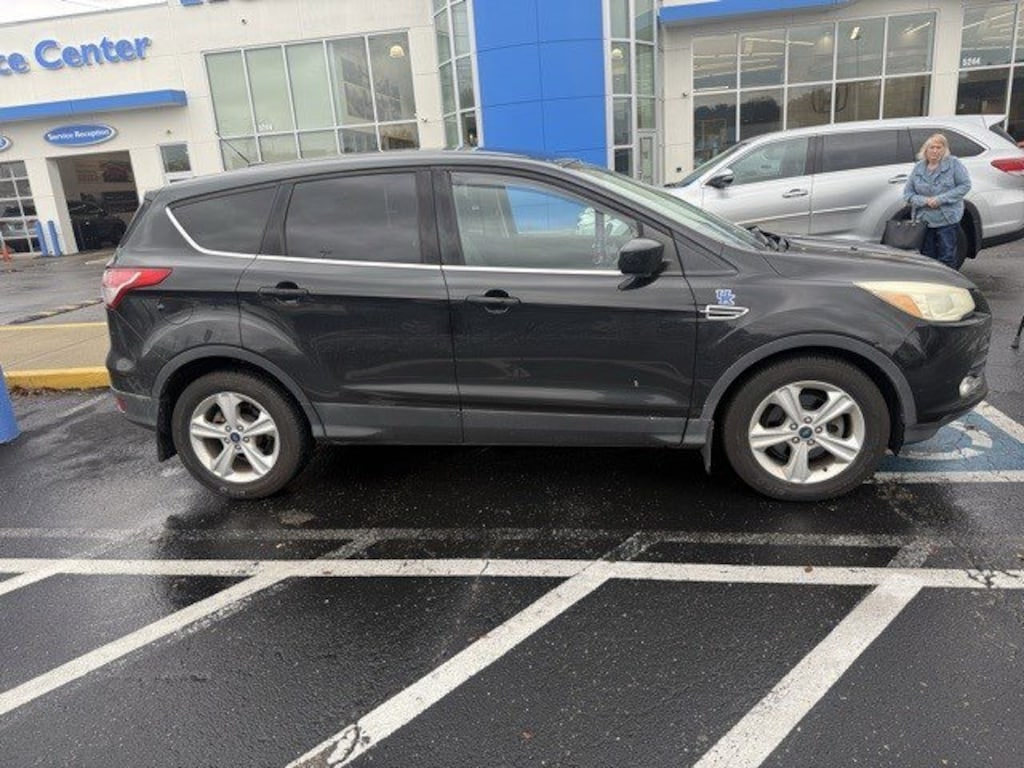 Used 2015 Ford Escape FWD 4dr SE SUV