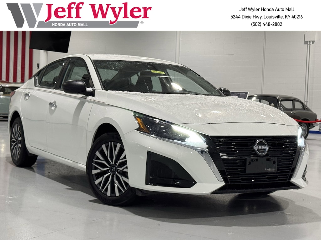 Used 2025 Nissan Altima SV AWD Sedan