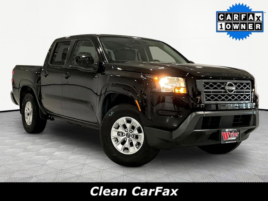 Used 2024 Nissan Frontier Crew Cab 4x2 SV Truck Crew Cab