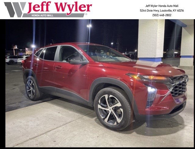 2024 Chevrolet Trax RS's photo