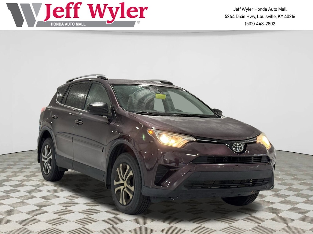 Used 2017 Toyota RAV4 LE AWD SUV