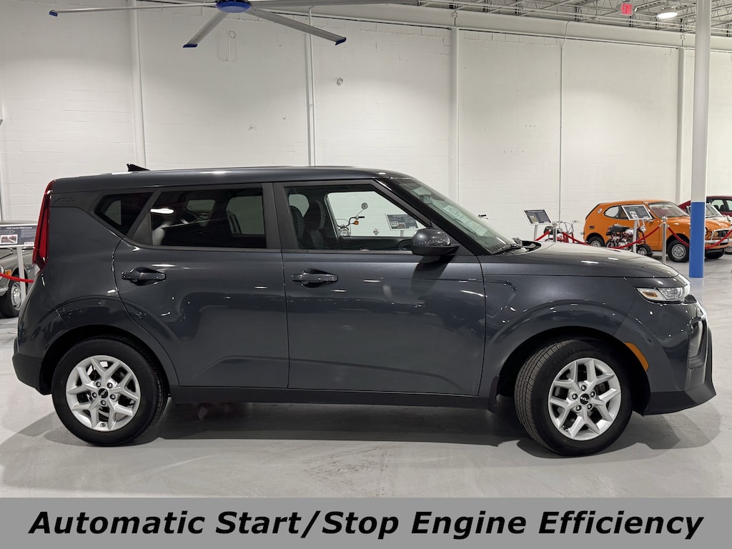 Used 2022 Kia Soul LX IVT Hatchback