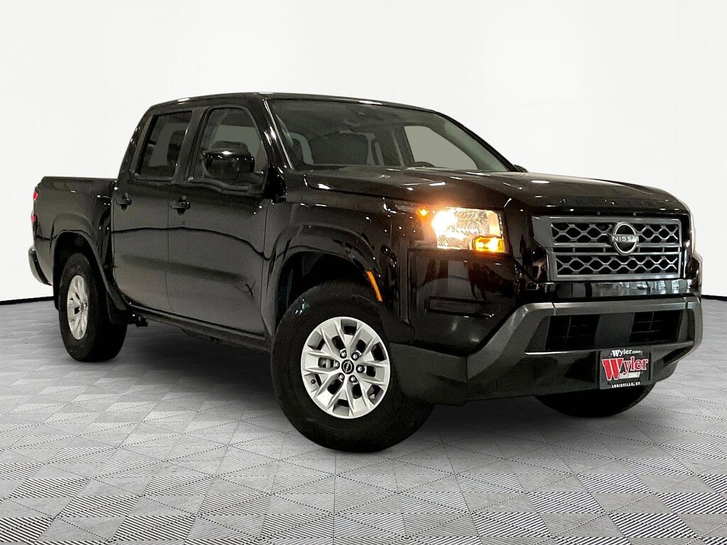 Used 2024 Nissan Frontier Crew Cab 4x2 SV Truck Crew Cab