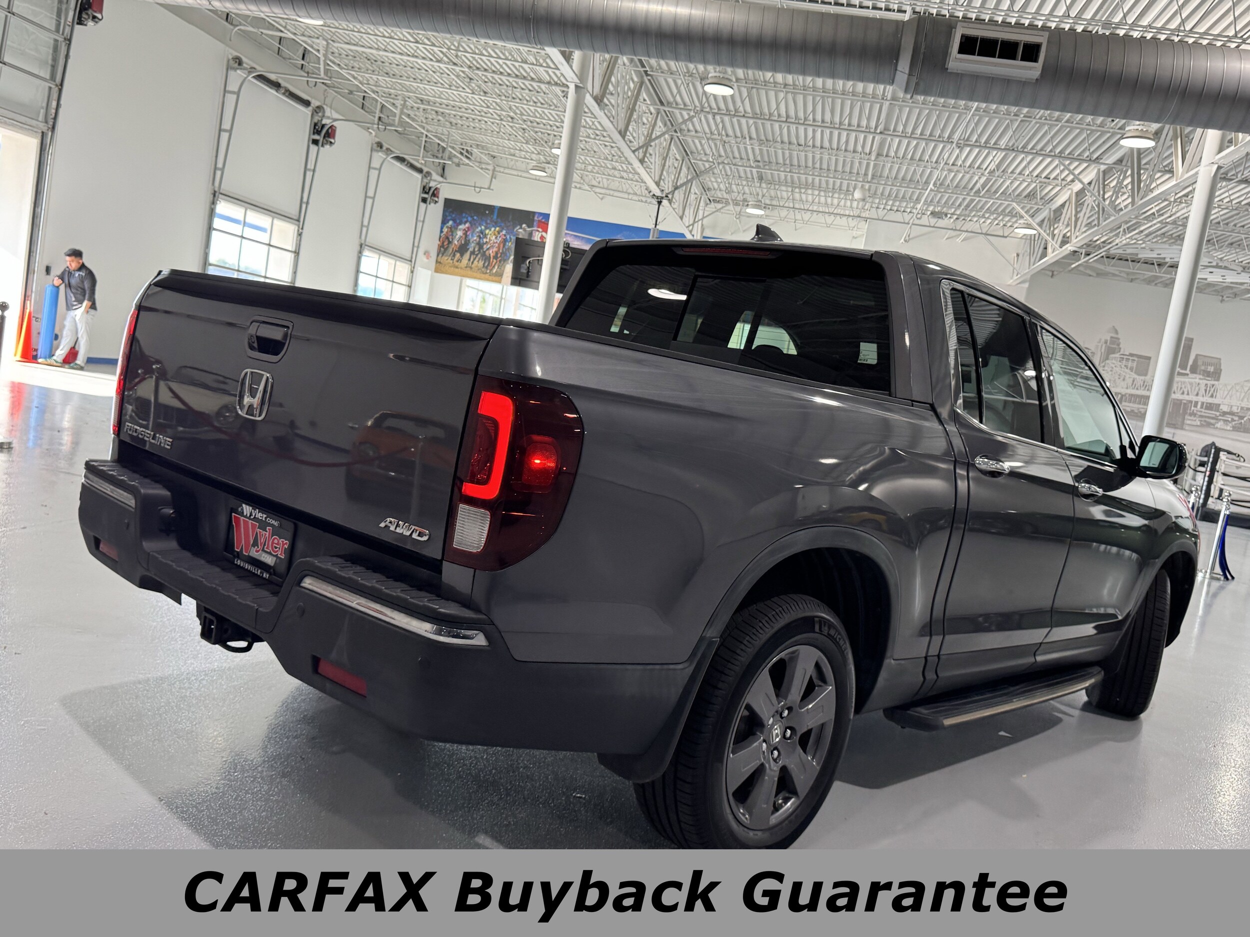 2020 Honda Ridgeline RTL-E photo 3