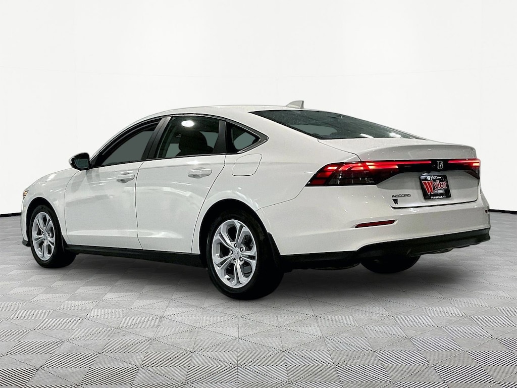 Used 2025 Honda Accord Sedan LX CVT Sedan