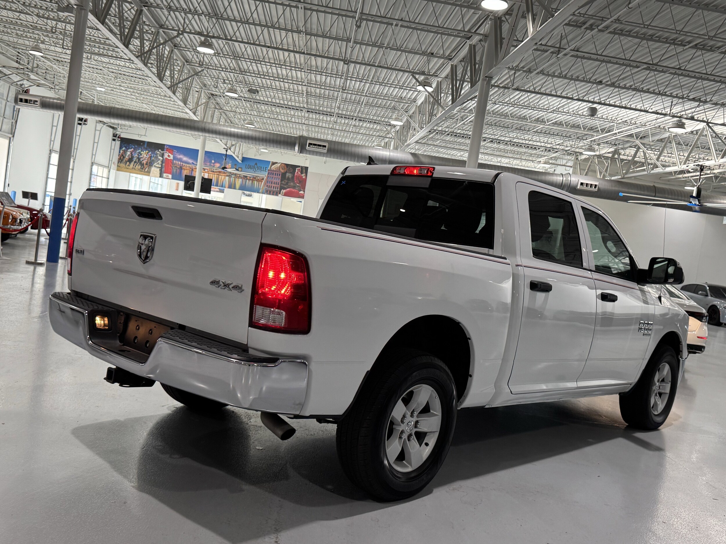 2023 Ram 1500 Classic SLT photo 3