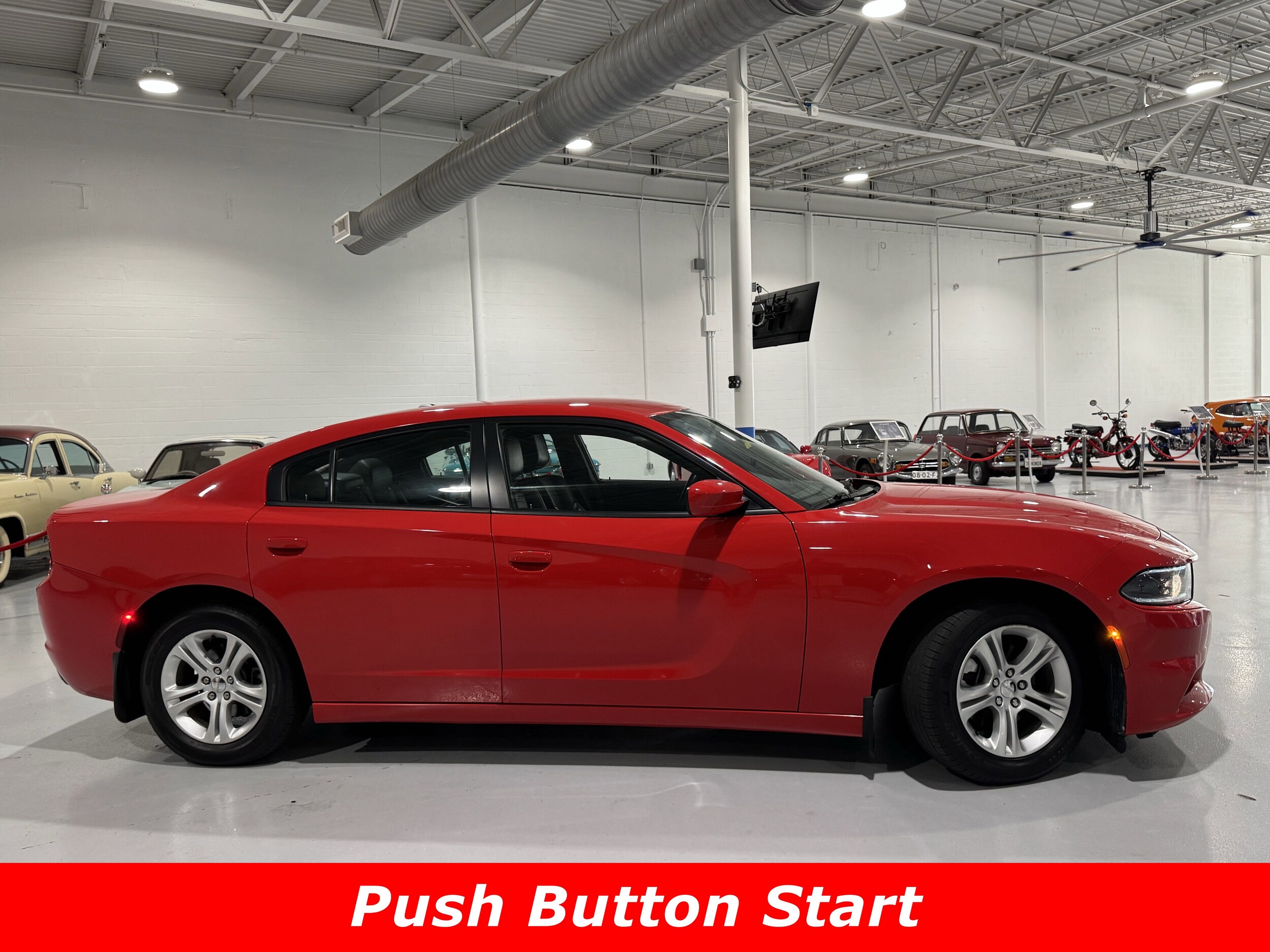 2021 Dodge Charger SXT photo 2