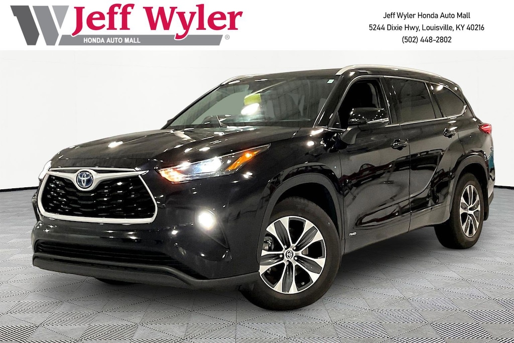 Used 2022 Toyota Highlander Hybrid XLE AWD SUV