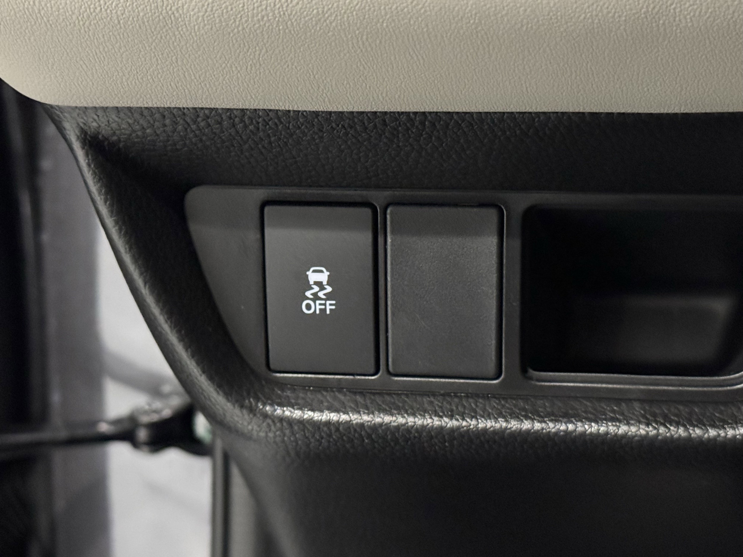 2026 Honda HR-V EX-L - Photo 30