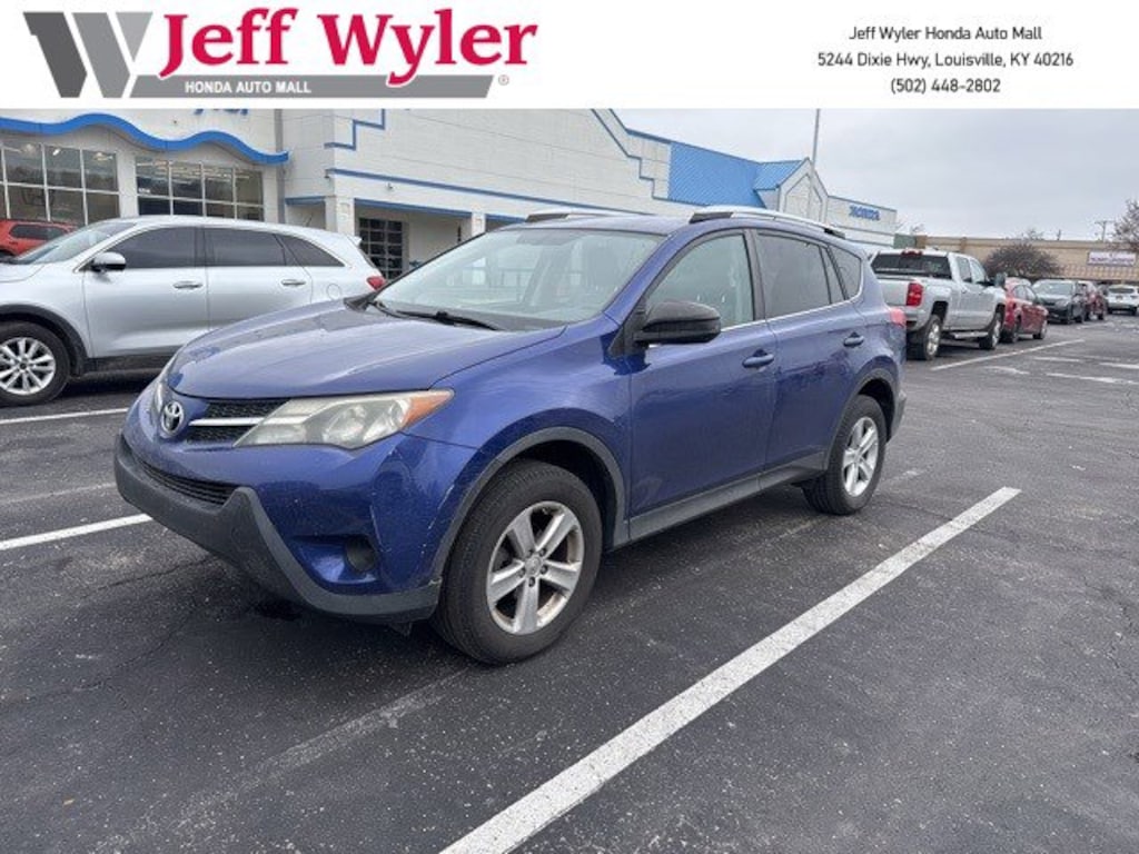 Used 2015 Toyota RAV4 AWD 4dr LE SUV