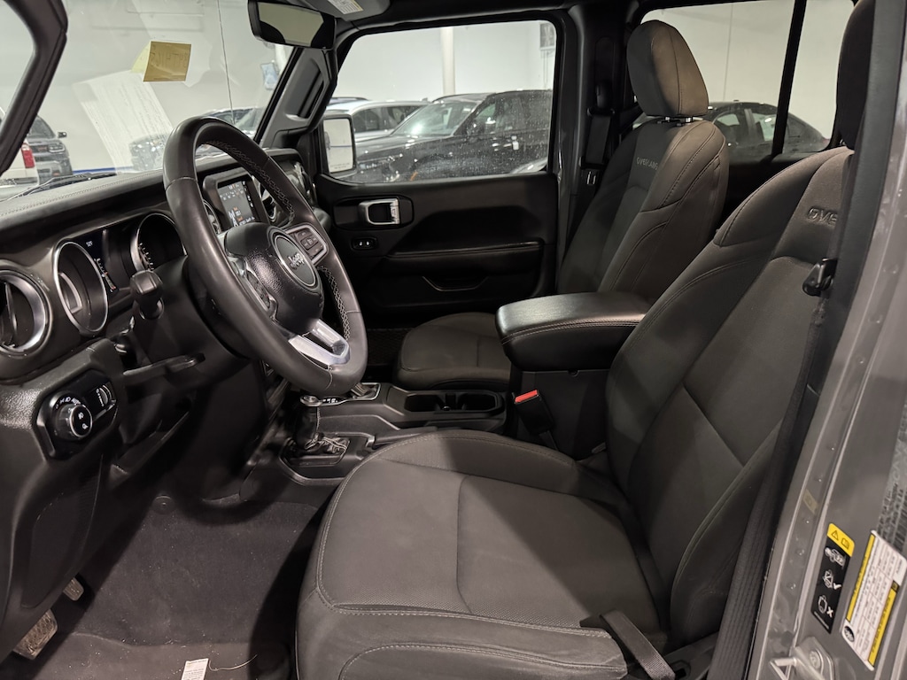 Used 2023 Jeep Gladiator Overland 4x4 *Ltd Avail* Truck Crew Cab