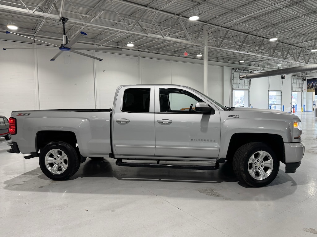 Used 2016 Chevrolet Silverado 1500 4WD Double Cab 143.5 LT w/2LT Truck Double Cab