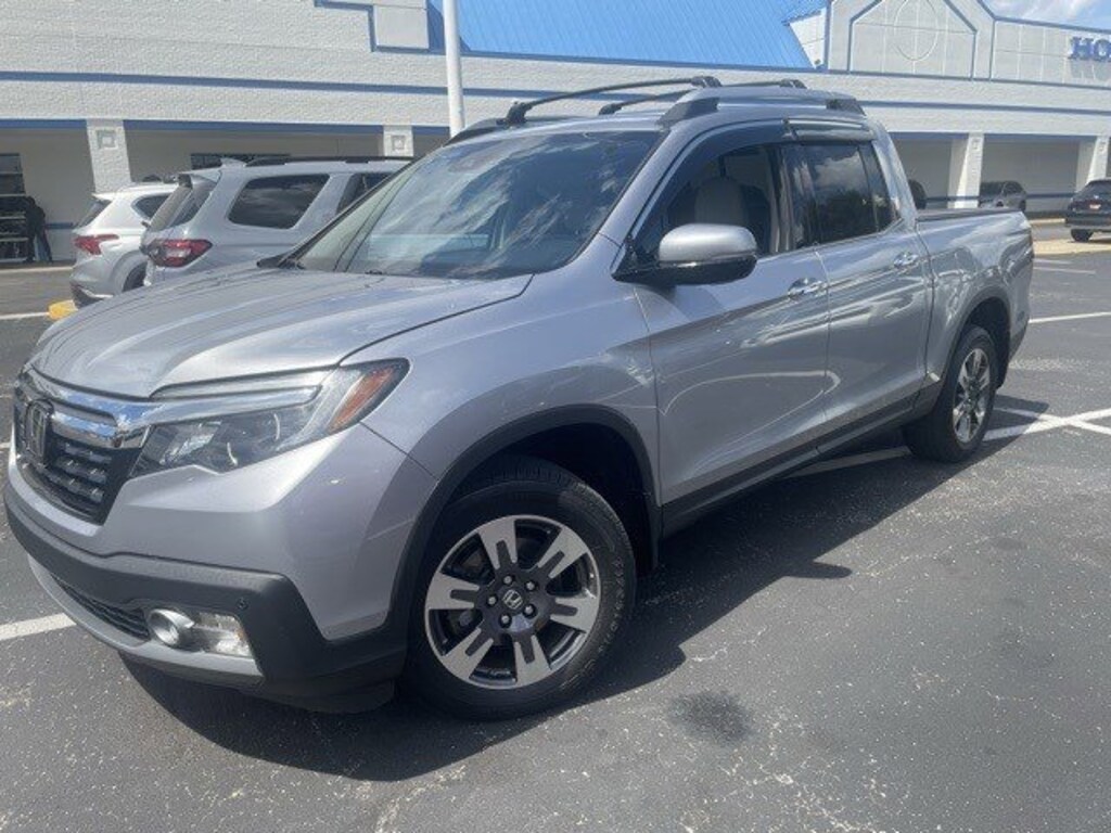 Used 2017 Honda Ridgeline RTL-E 4x4 Crew Cab 5.3 Bed Truck Crew Cab