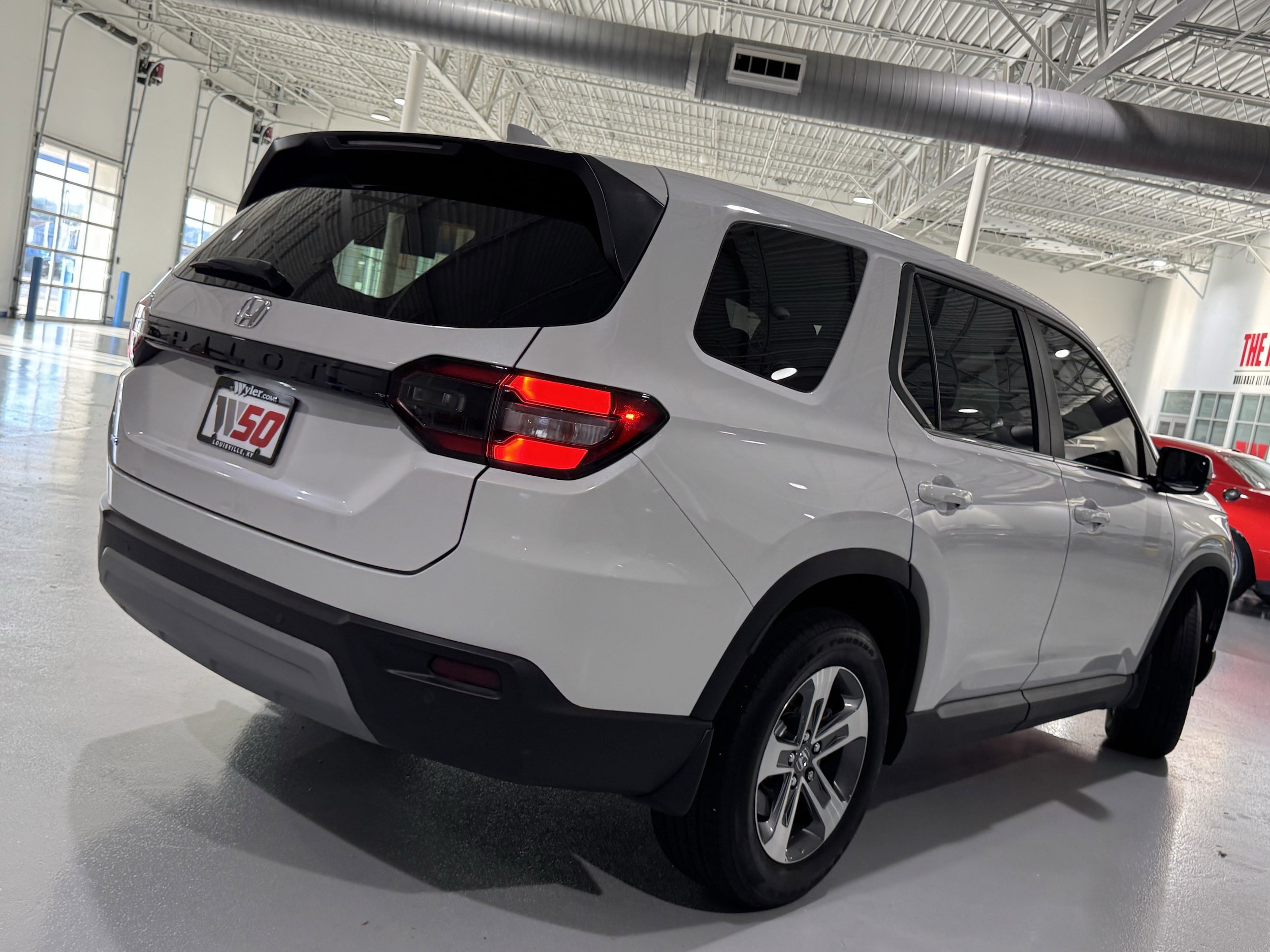 2025 Honda Pilot EX-L photo 2