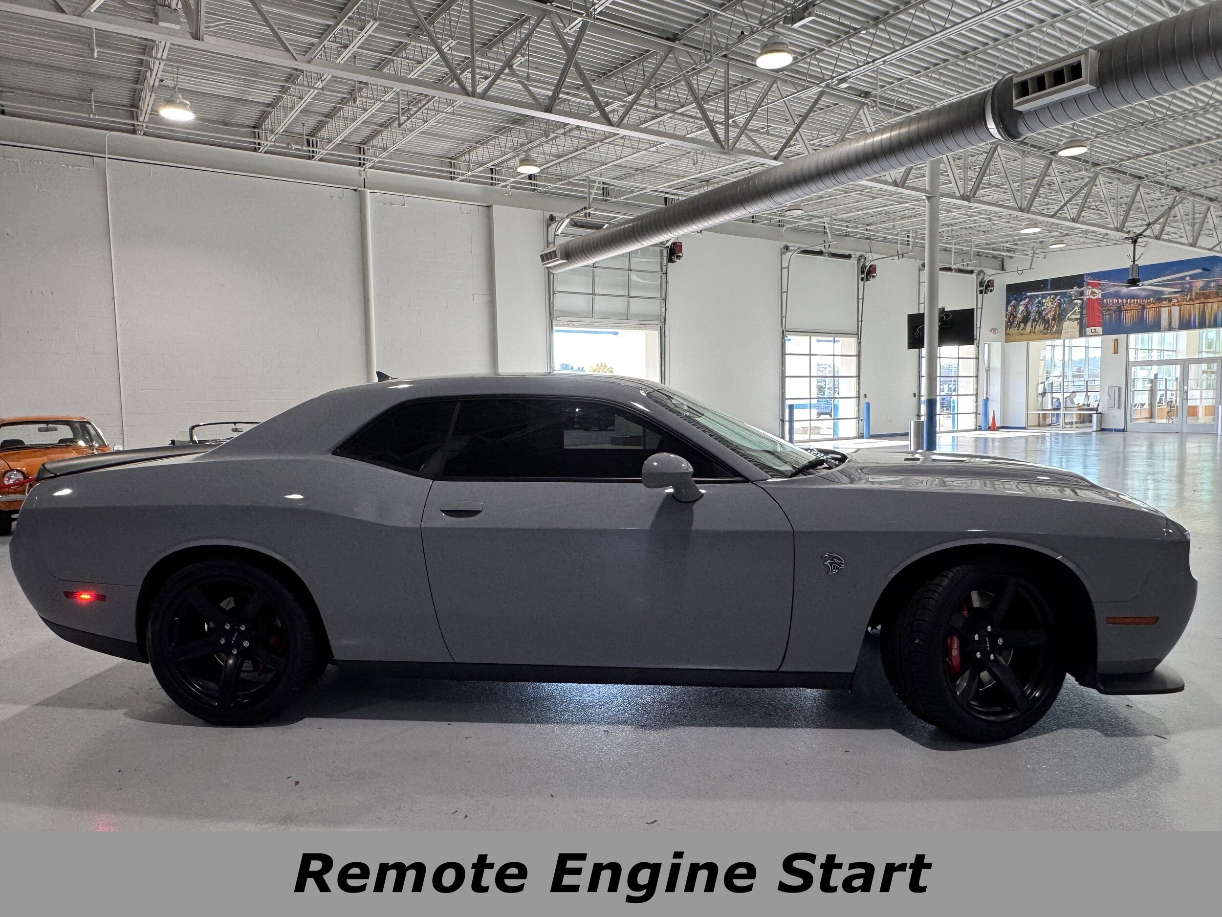 2020 Dodge Challenger SRT8 Hellcat photo 2