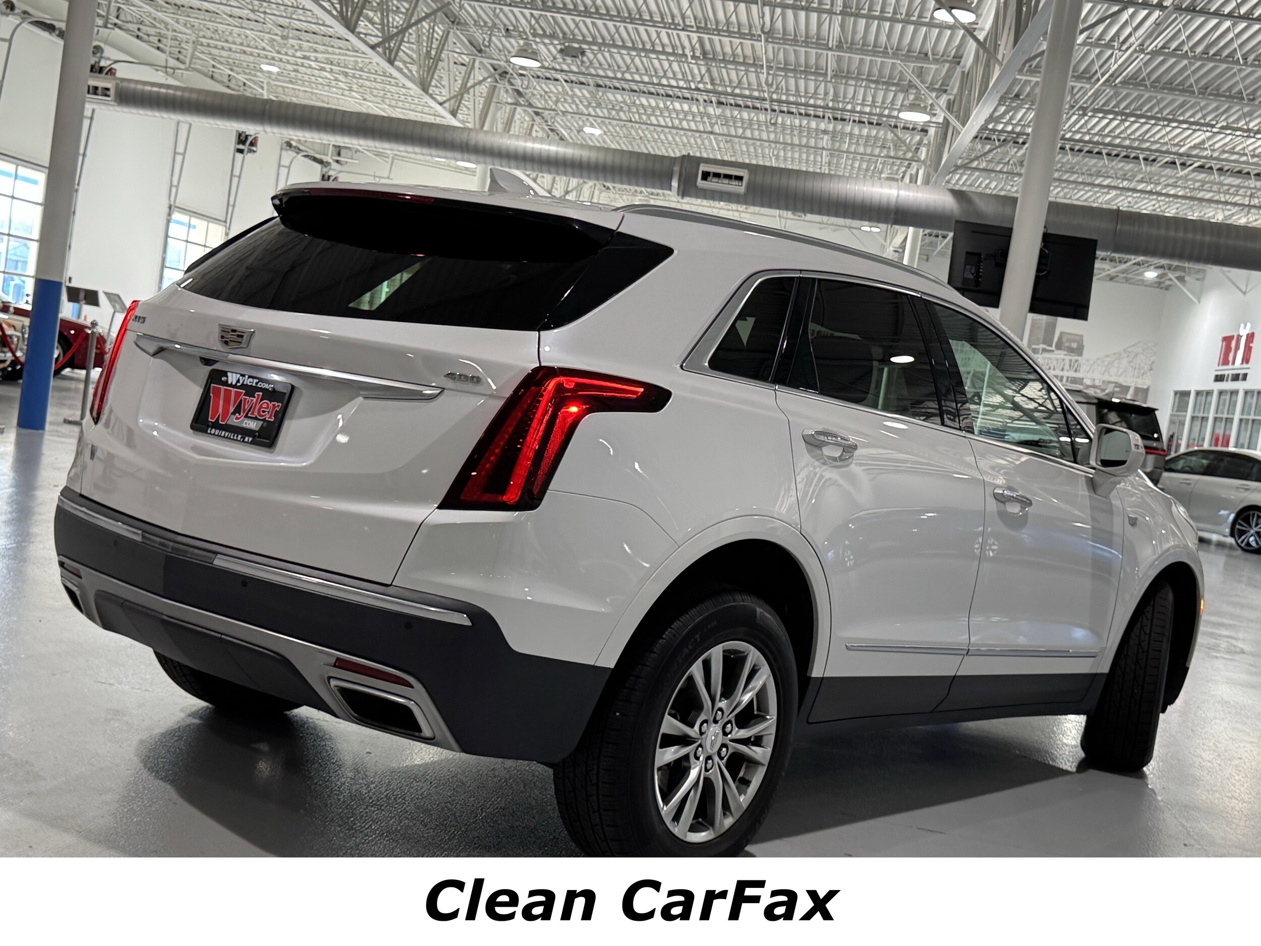2020 Cadillac XT5 Premium Luxury photo 3