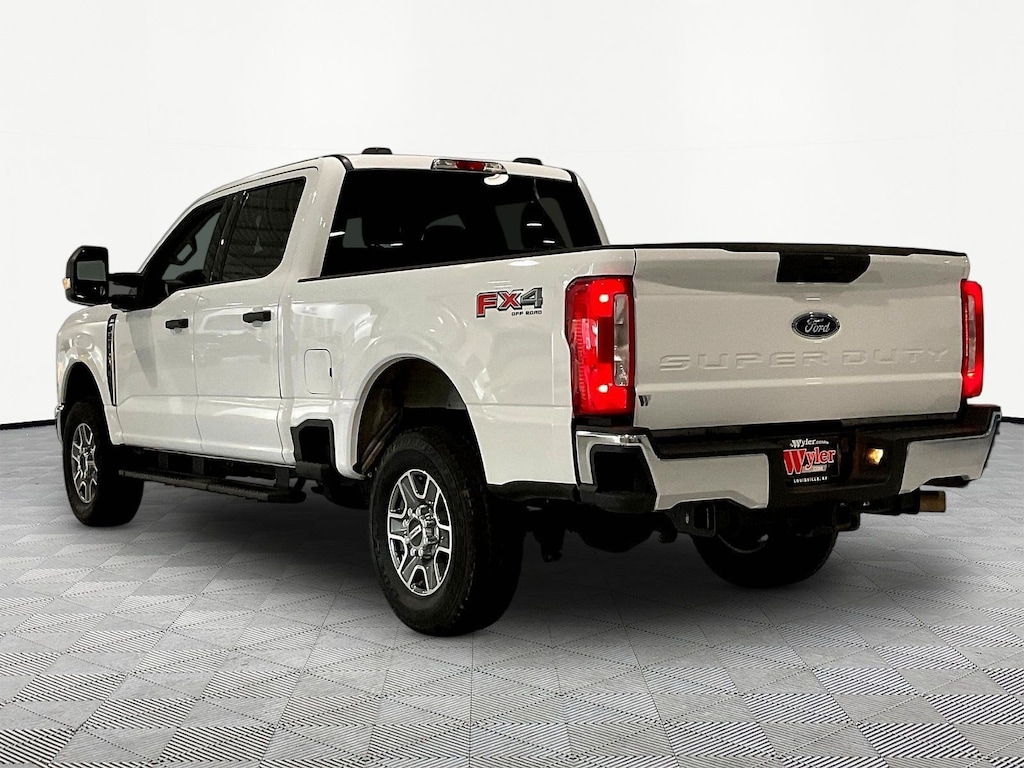 Used 2025 Ford Super Duty F-250 SRW Truck Crew Cab